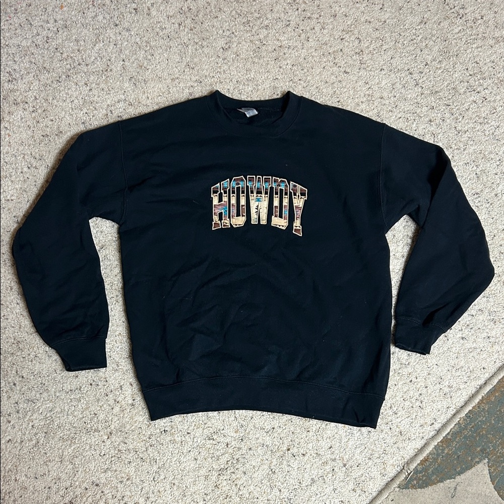 Gildan Black 'Howdy' Crewneck Sweater